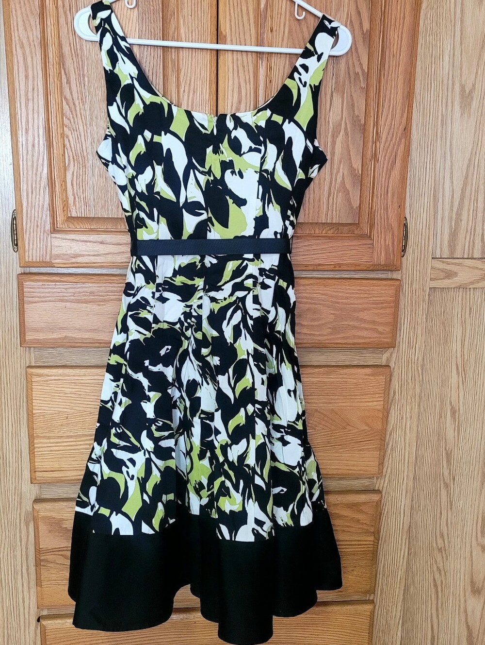 Steph's Pick:  Jessica Howard Dress, Size 6 - Picture 5 of 15
